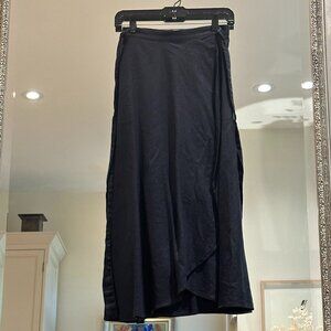 Wilfred linen wrap skirt (black)